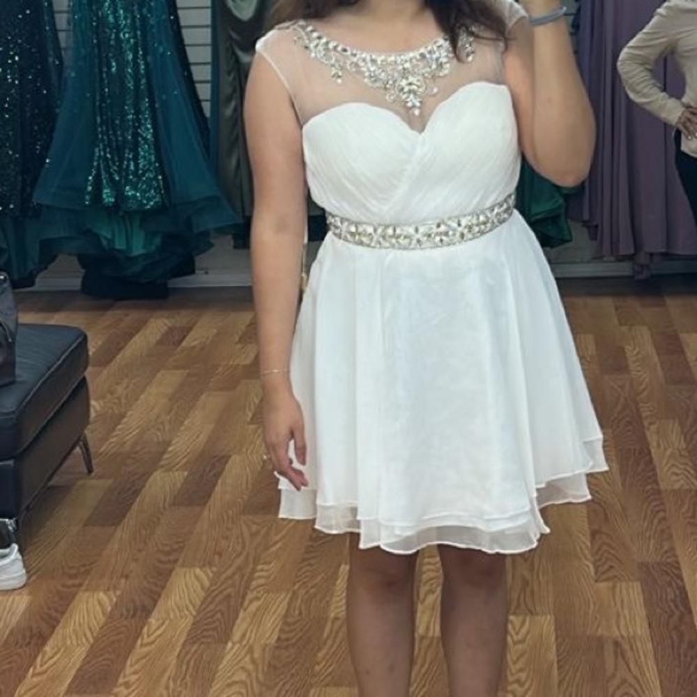 Elegant White Lace Dress